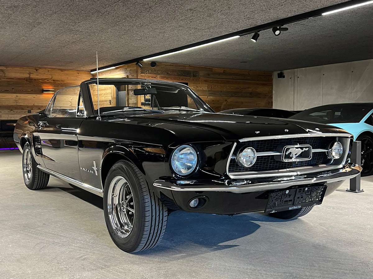 Ford Mustang 1967 V8 mieten
