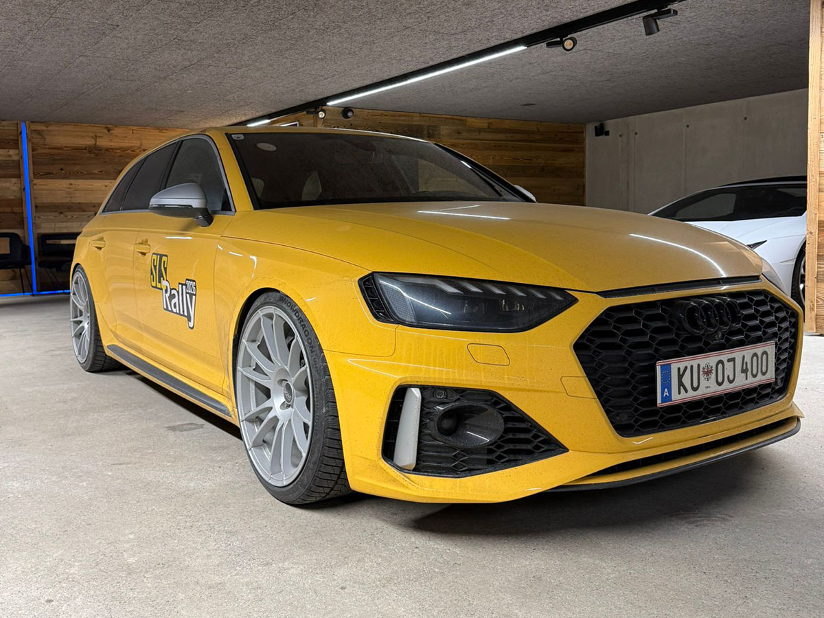 Audi RS 4 Avant Edition 25 Jahre mieten